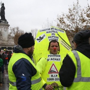 « Gilets jaunes » contre Emmanuel Macron, aux racines de l’incommunication