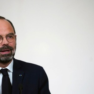 Retraites : le gouvernement propose le retrait provisoire de l’âge pivot à 64 ans