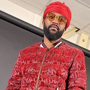 PEOPLE : Paris  51 gardes à vue après des incidents en marge du concert de Fally Ipupa