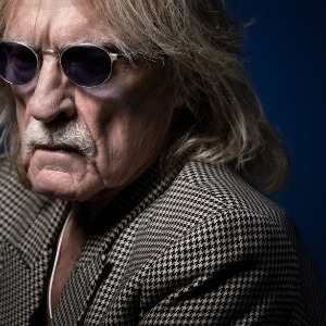 PEOPLE : Christophe : le chanteur avait été hospitalisé fin mars pour «insuffisance respiratoire»