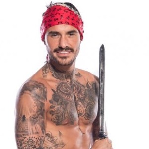 PEOPLE : Nicolas (Les Marseillais aux Caraïbes) totalement transformé physiquement, les internautes sont surpris