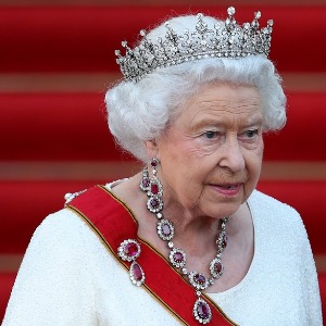 PEOPLE : 8-Mai - Elisabeth II appelle à ne «jamais perdre espoir»