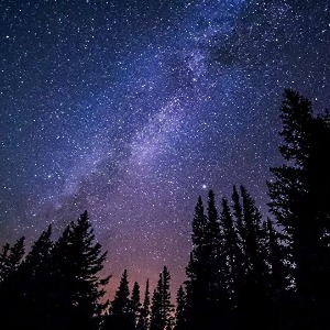 FRANCE : Insolite «Je n’ai jamais vu quelque chose de pareil!»: un phénomène lumineux dans le ciel breton intrigue