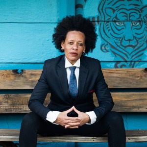 AFRIQUE 2050 :  Rencontrez le leader de l'activisme de la fierté de la vieille école en Afrique du Sud