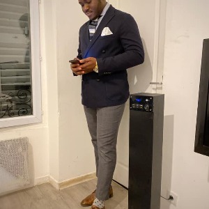 AFRIQUE 2050 STORY SUR LA JEUNESSE  : Par Boris Kouakou