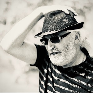 MUSIQUE : le nouveau titre 'Relativiser' de l’artiste auteur compositeur francophone Sergio Kalpa