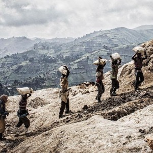 AFRIQUE2050 : Coltan le voyage du sol à votre téléphone