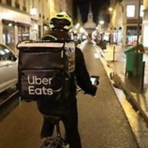 France : un continuum entre la parole raciste et la violence au restaurant Brasco à Cergy