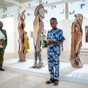 AFRIQUE : "L'éveil artistique" au Bénin alors que le retour des artefacts royaux attire des foules immenses