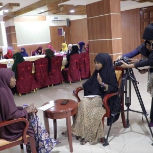 Les femmes journalistes somaliennes défient les attentes de la famille et de la société pour faire un travail qu'elles estiment essentiel à l'avenir de leur nation