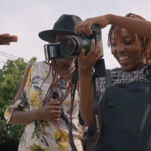 Utiliser le maquillage créatif comme moyen de représenter des femmes africaines fortes