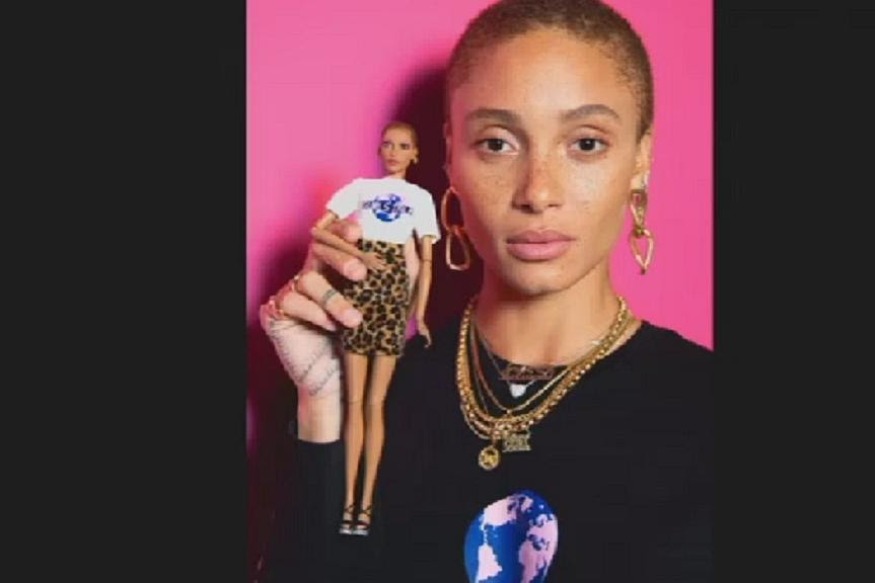 Modèle ghanéen-britannique et une Barbie Activiste Gets