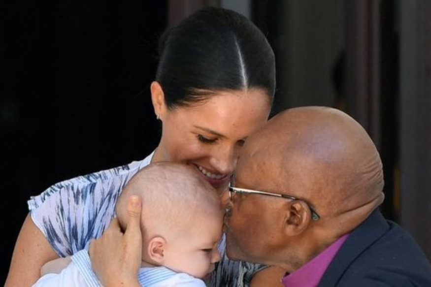 Baby Archie fait une apparition lors de la tournée royale en Afrique