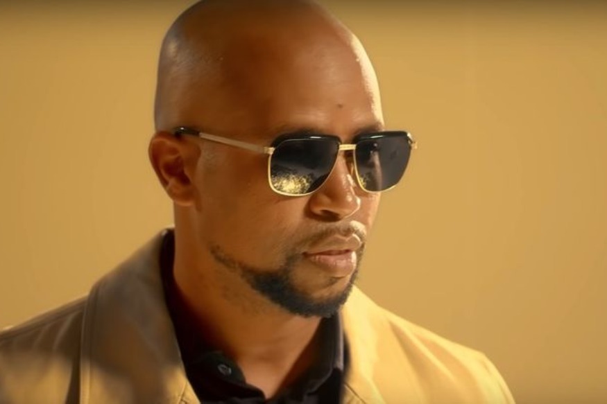 PEOPLE  : Rohff  Force et big Respect aux infirmiers et médecins !