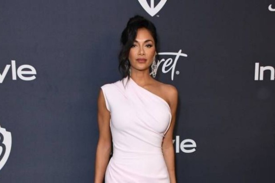 PEOPLE : Nicole Scherzinger et son copain échangent leurs vêtements (photo)