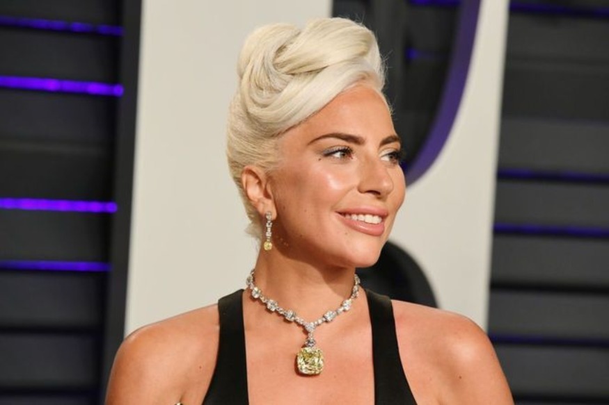 PEOPLE : Lady Gaga dévoile son nouveau make up à travers un portrait ultra glamour !
