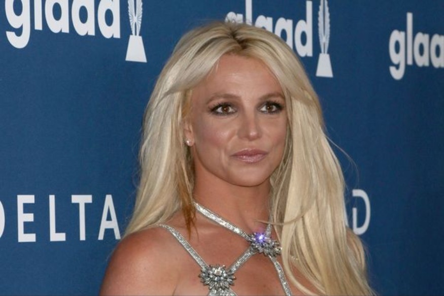 PEOPLE : Britney Spears : elle retrouve sa frange