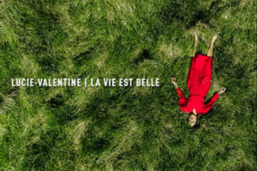 MUSIQUE : "La Vie est Belle" : 1 album, 15 titres, 11 clips