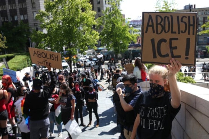 AFRIQUE2050 : Ice annule son vol d'expulsion vers l'Afrique après des allégations de brutalité