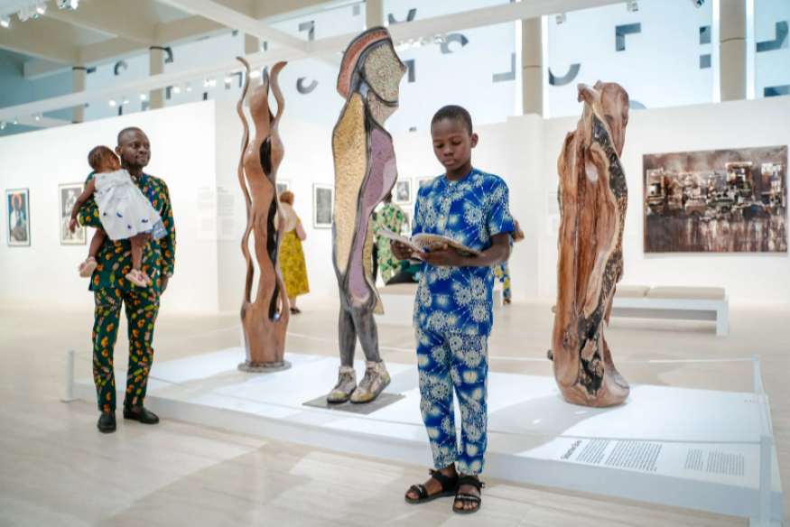 AFRIQUE : "L'éveil artistique" au Bénin alors que le retour des artefacts royaux attire des foules immenses