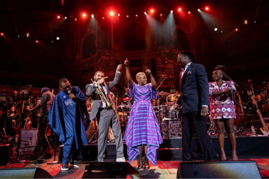 Angélique Kidjo, Royal Albert Hall Review - Célébration de 40 ans de musique et d'activisme